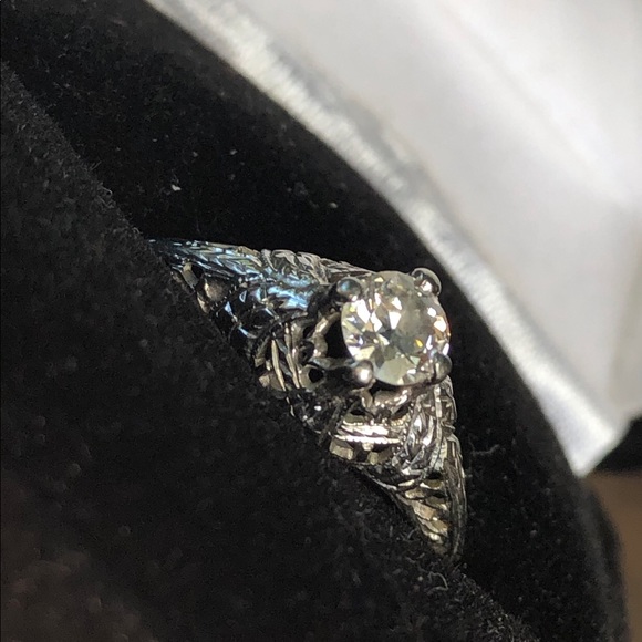 Vintage Diamond Engagement Ring .34 ct - Picture 6 of 8